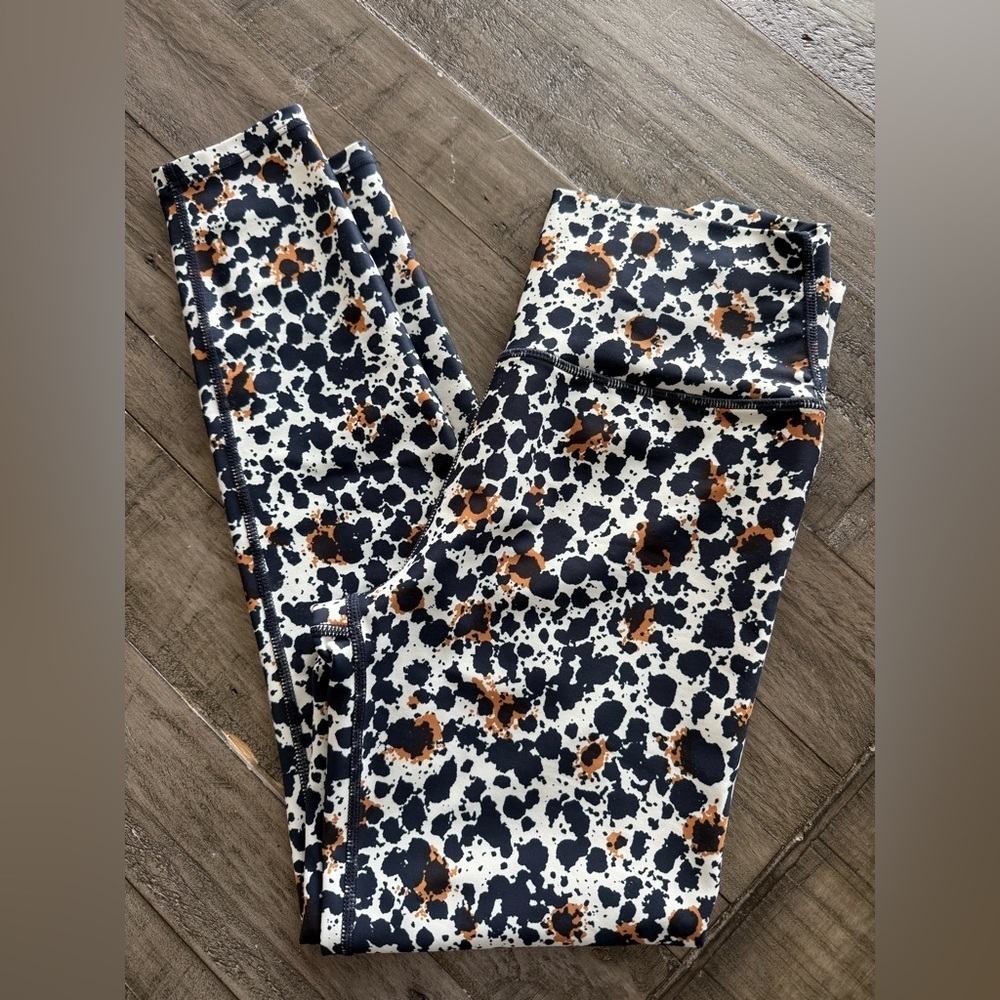 Sage Collective Leggings, size medium.